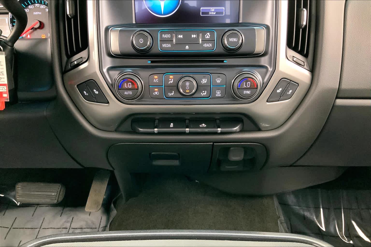 Thumbnail: 2018 Chevrolet Silverado 1500 - 26