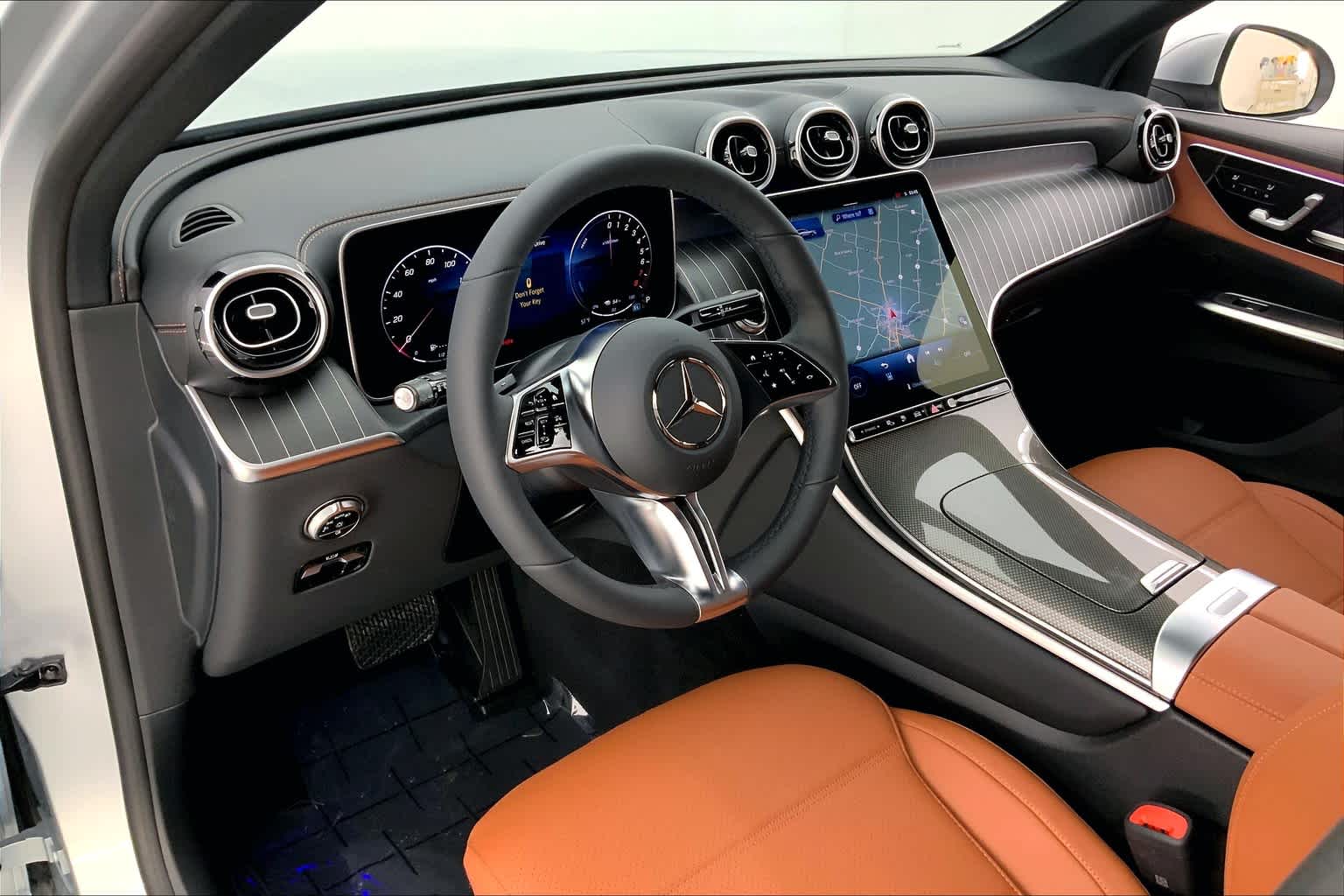 Thumbnail: 2025 Mercedes-Benz GLC - 2