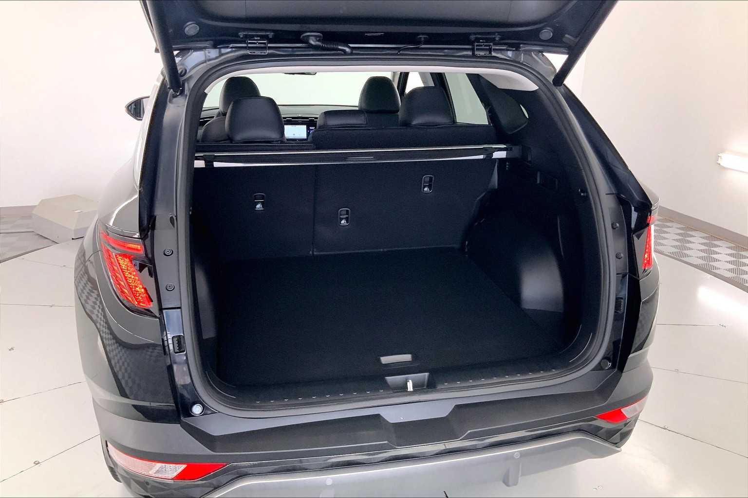 Thumbnail: 2024 Hyundai Tucson - 19