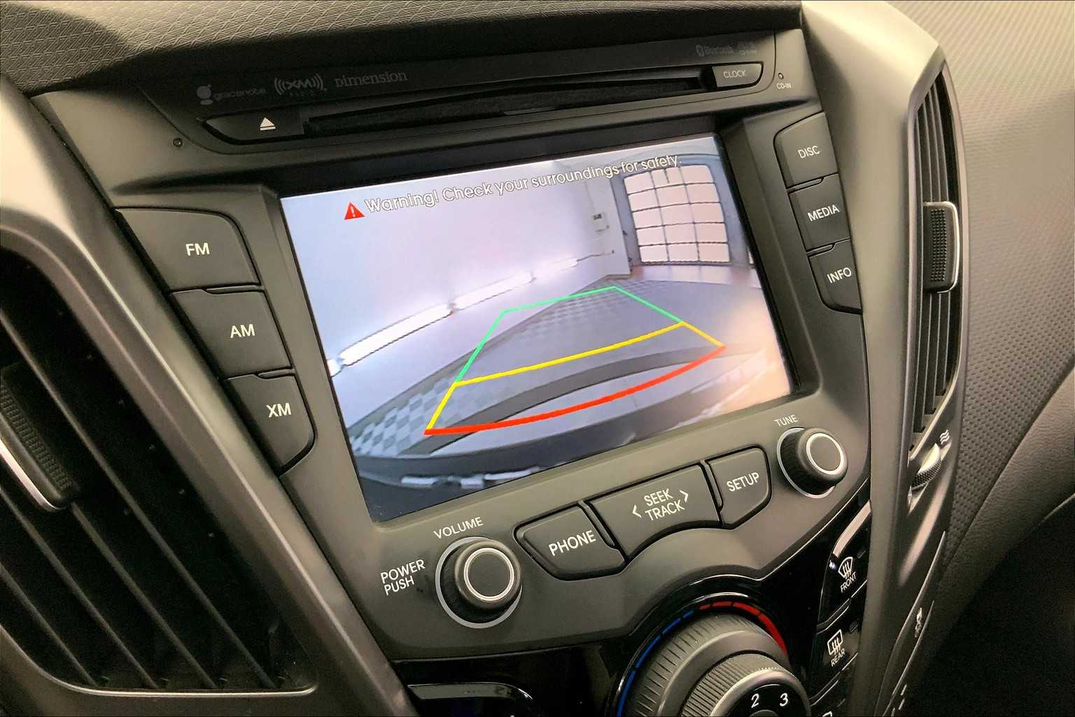 Thumbnail: 2015 Hyundai Veloster - 21