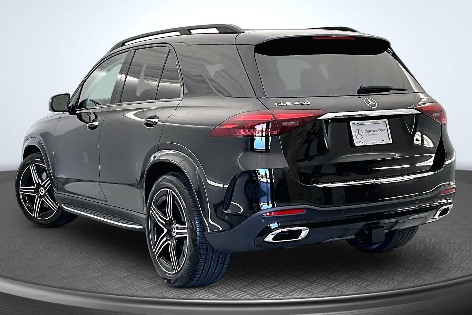 Thumbnail: 2026 Mercedes-Benz GLE - 4