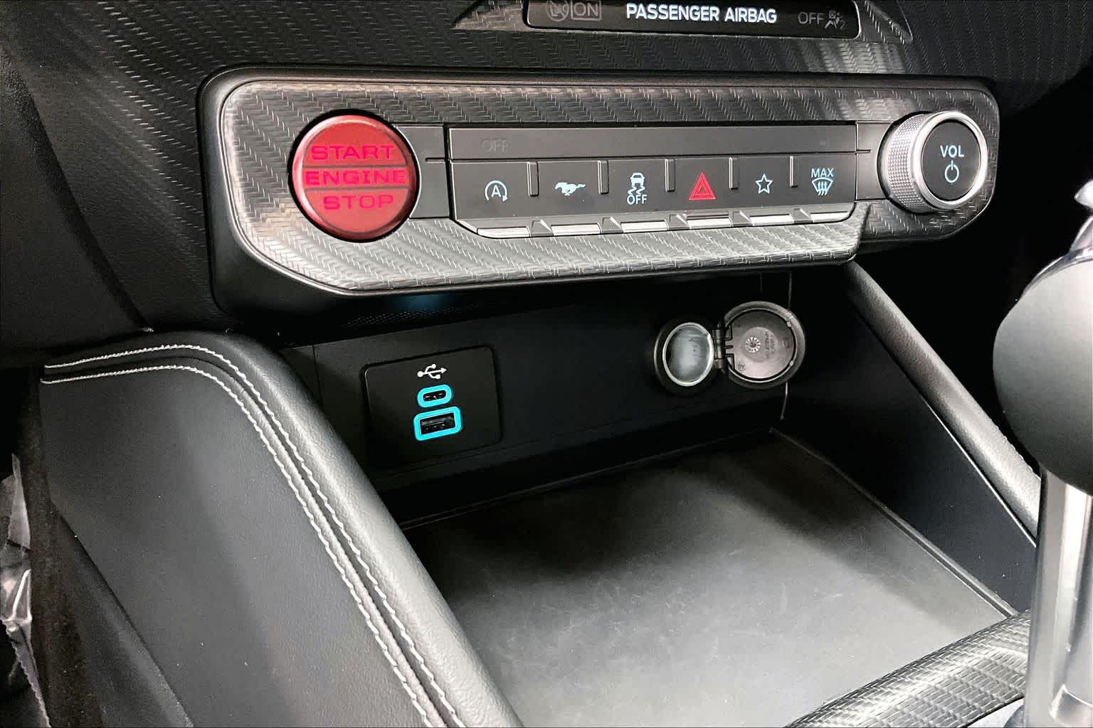 Thumbnail: 2025 Ford Mustang - 26