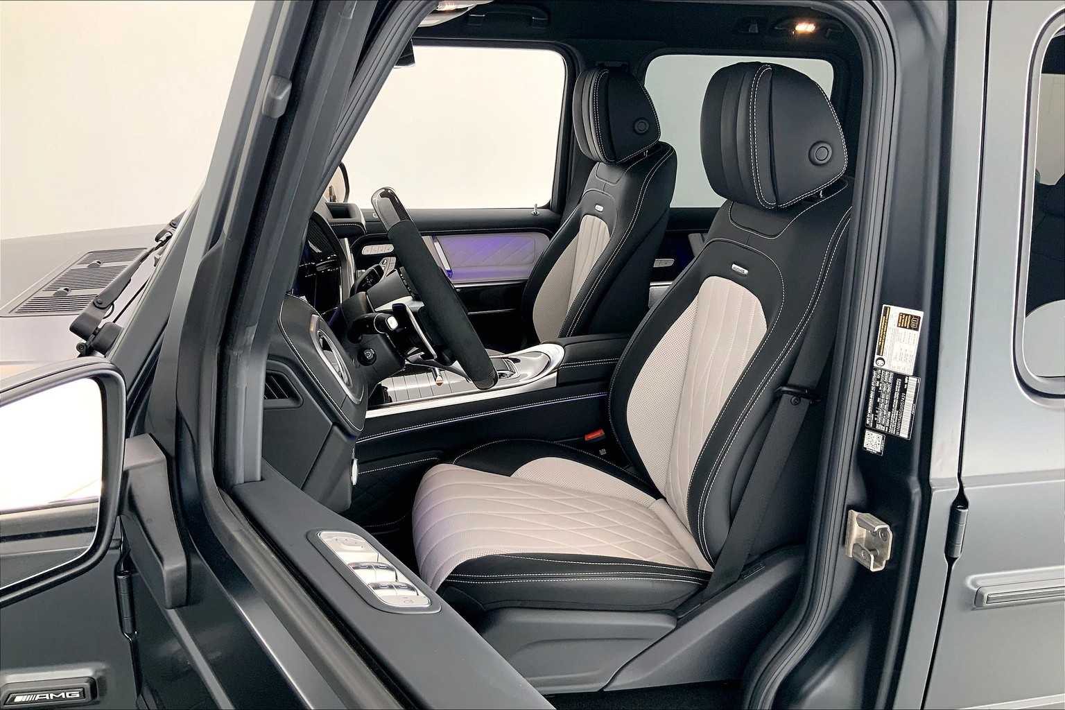 Thumbnail: 2025 Mercedes-Benz G-Class - 11