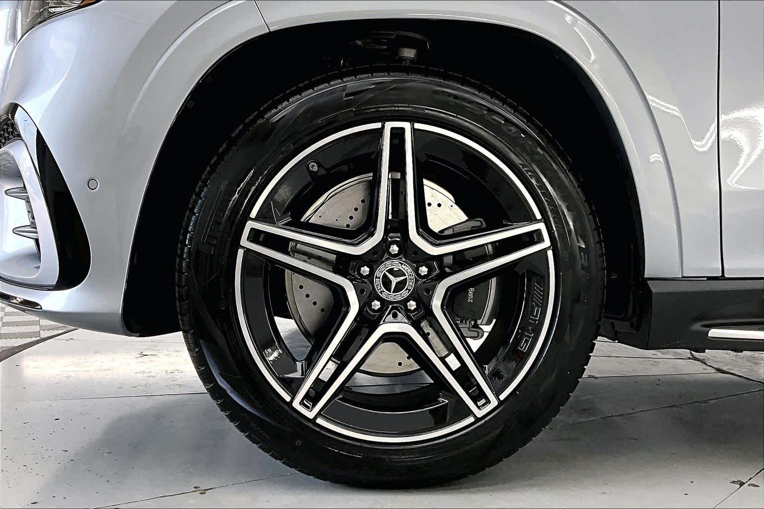 Thumbnail: 2026 Mercedes-Benz GLS - 8