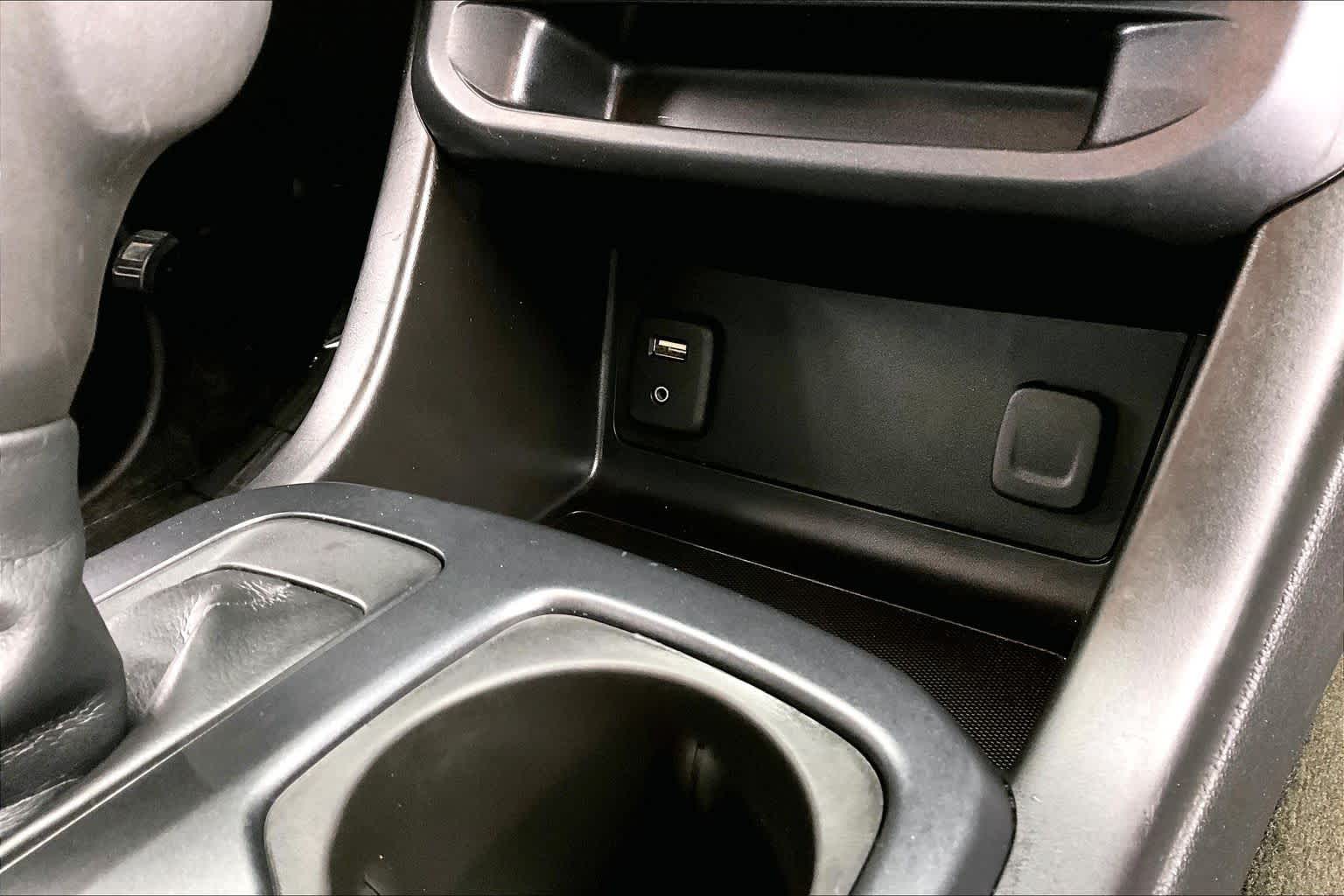 Thumbnail: 2018 Chevrolet Colorado - 26