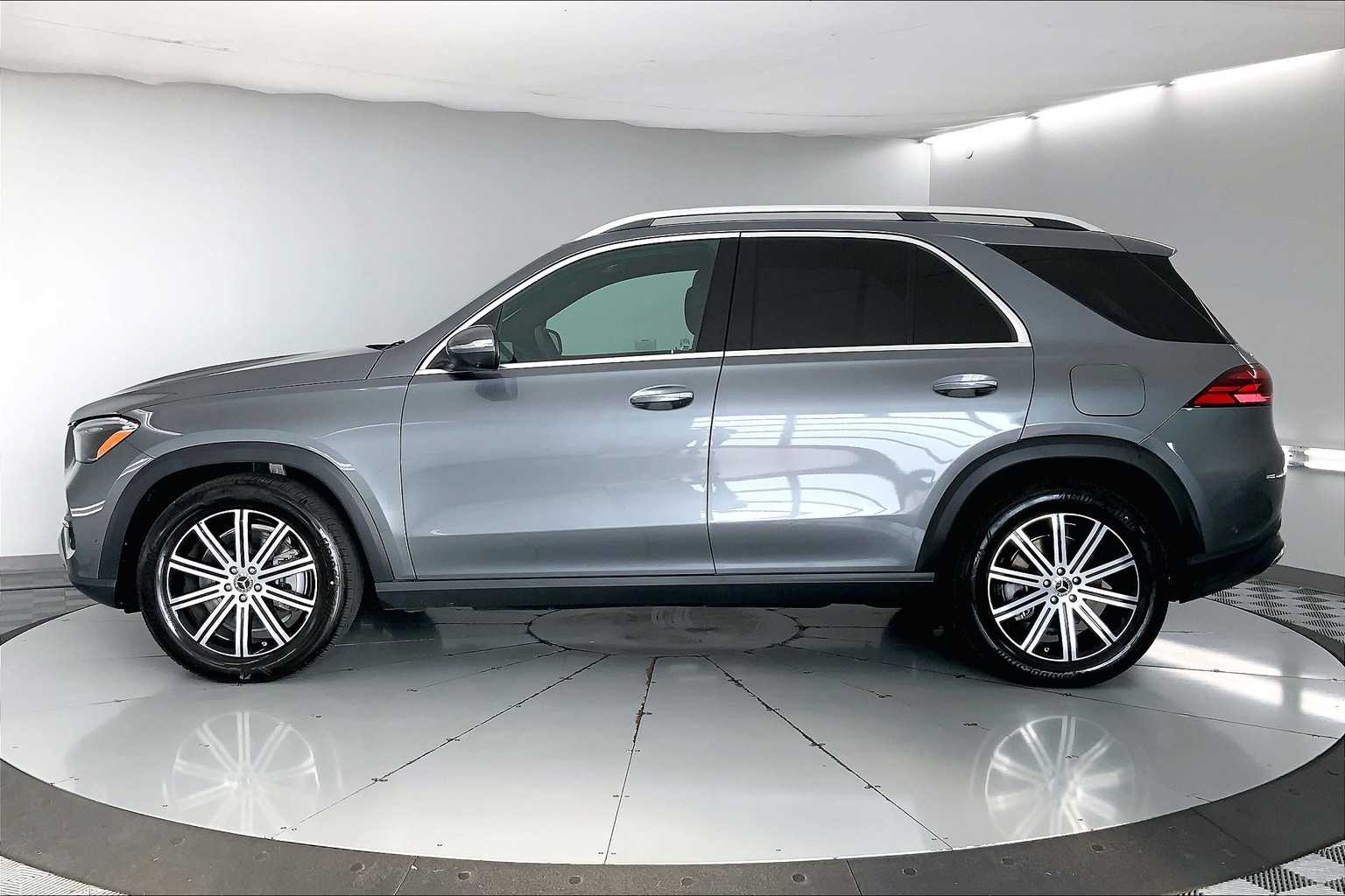 Thumbnail: 2025 Mercedes-Benz GLE - 3