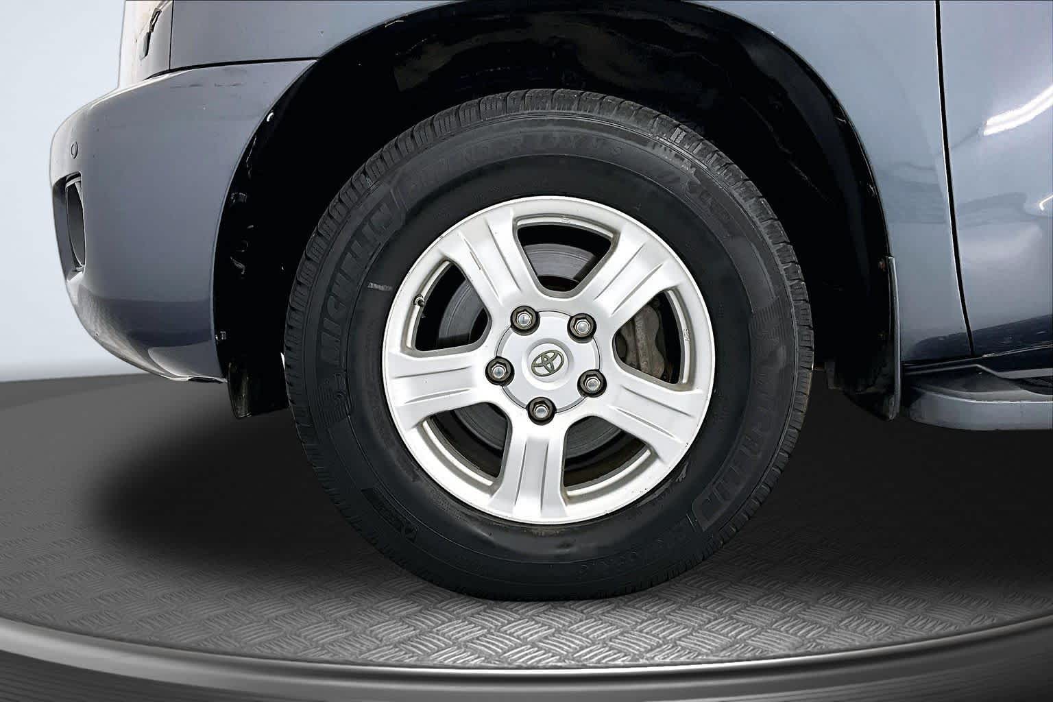 Thumbnail: 2008 Toyota Sequoia - 8