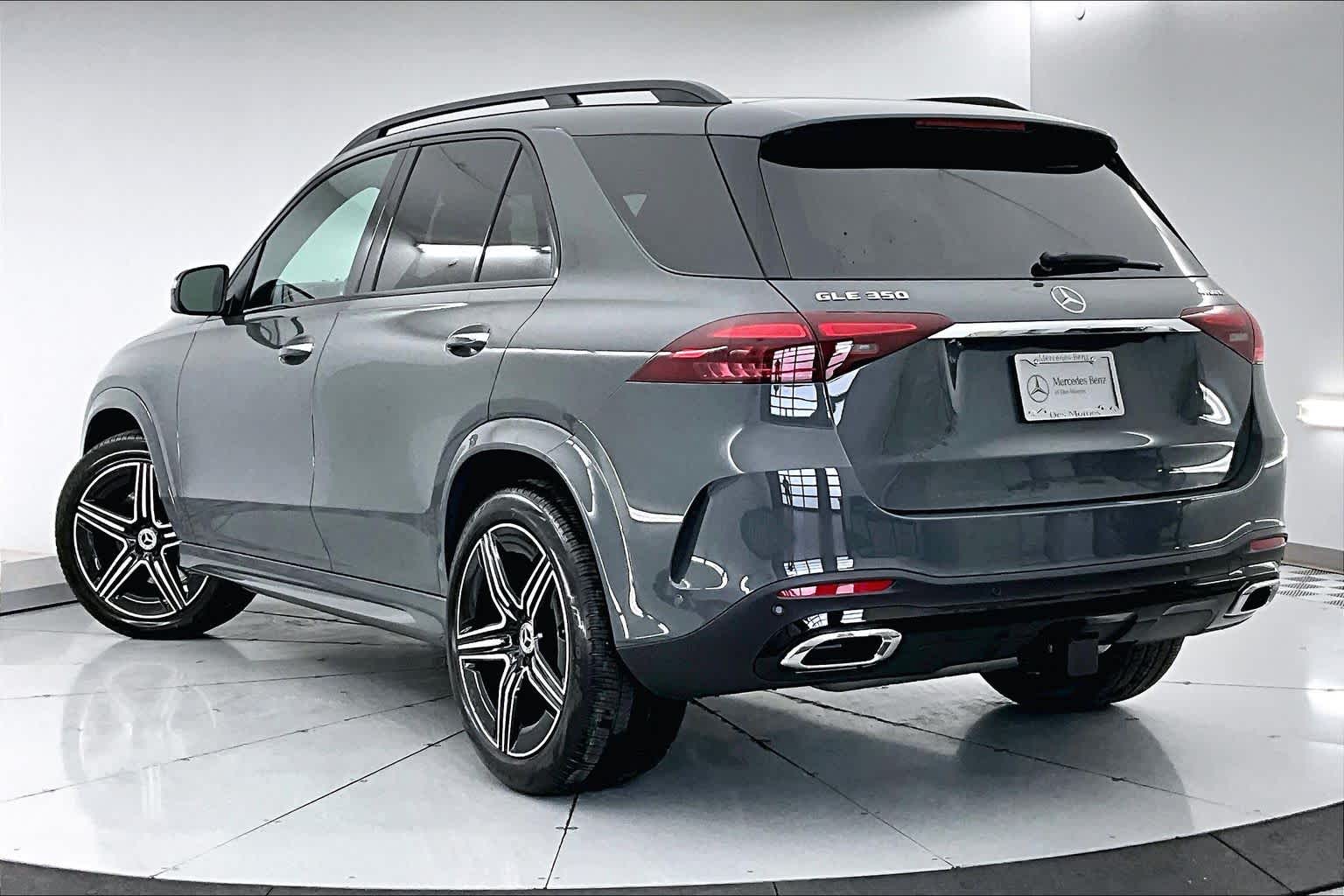 Thumbnail: 2026 Mercedes-Benz GLE - 4