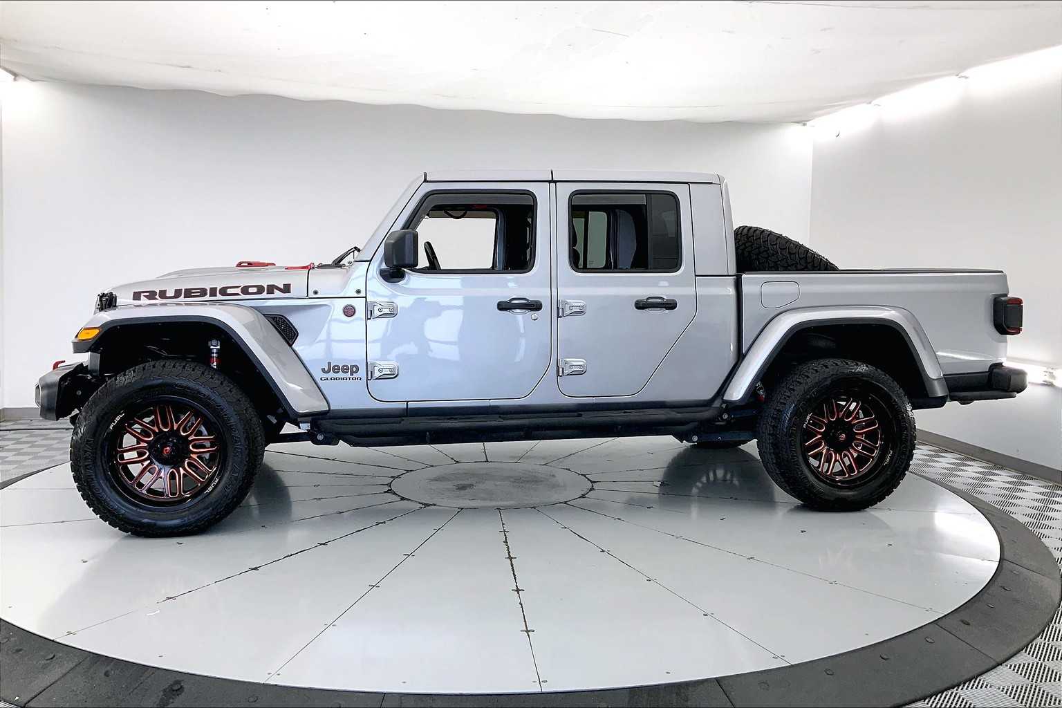 Thumbnail: 2020 Jeep Gladiator - 3