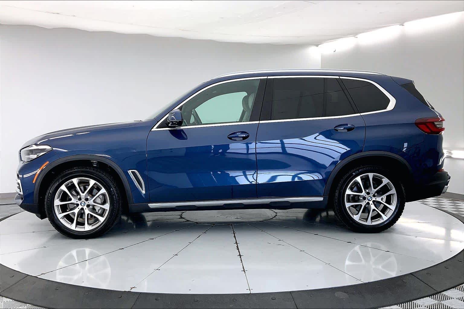 Thumbnail: 2022 BMW X5 - 3