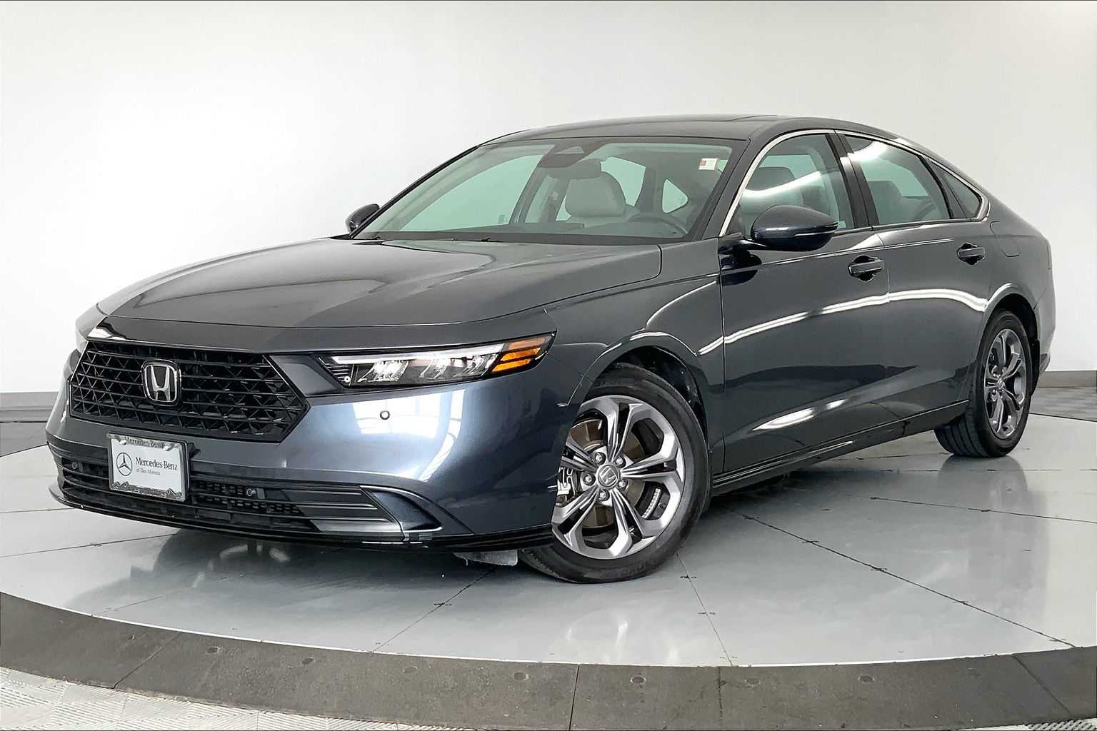 2024 Honda Accord EX-L -
                  Urbandale, IA