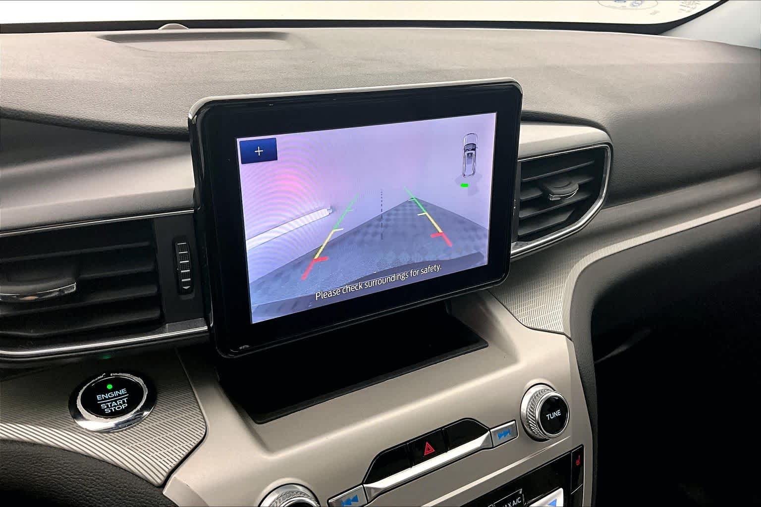 Thumbnail: 2021 Ford Explorer - 20