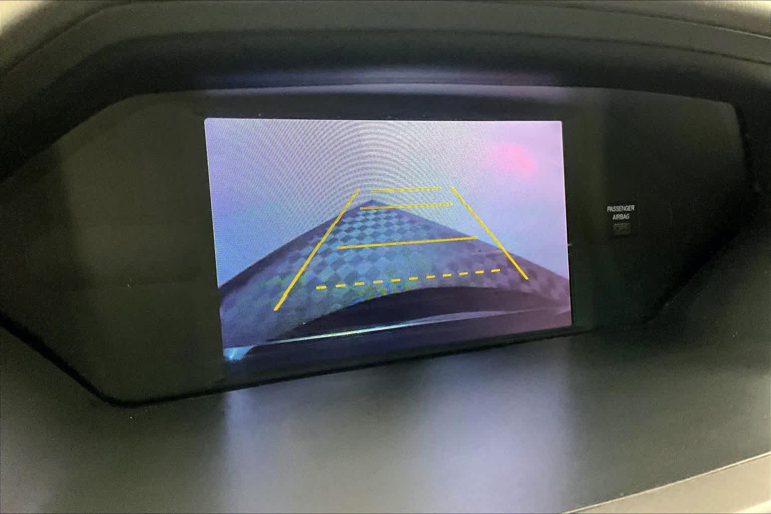 Thumbnail: 2011 Honda Odyssey - 21