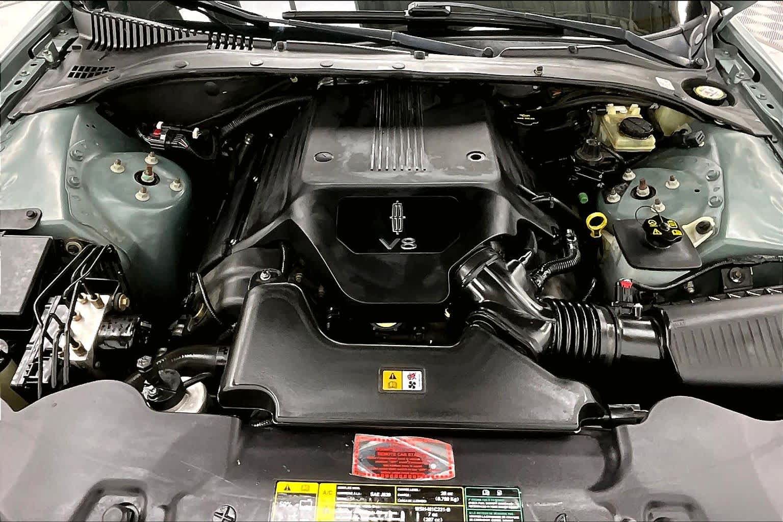 Thumbnail: 2005 Lincoln LS - 9