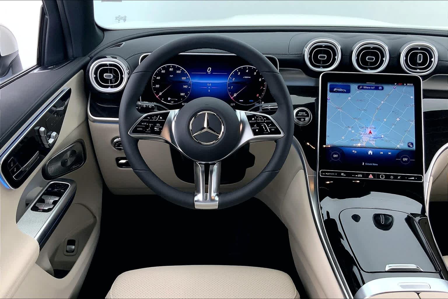 Thumbnail: 2025 Mercedes-Benz GLC - 15