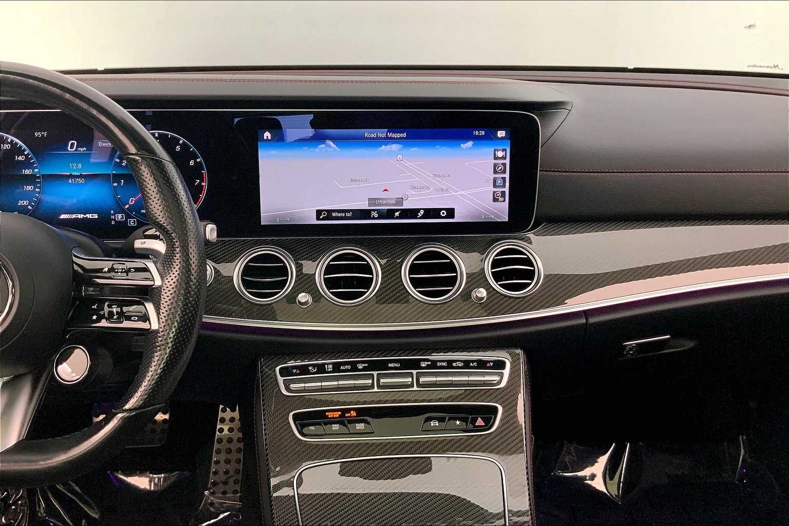 Thumbnail: 2022 Mercedes-Benz E-Class - 15