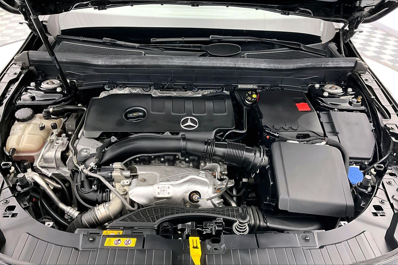 Thumbnail: 2021 Mercedes-Benz GLB - 8