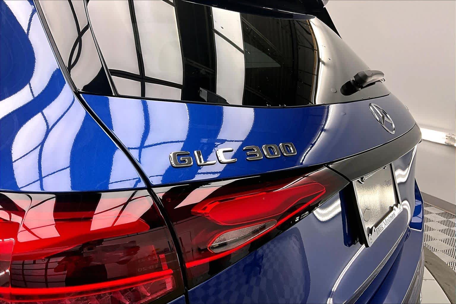 Thumbnail: 2026 Mercedes-Benz GLC - 7