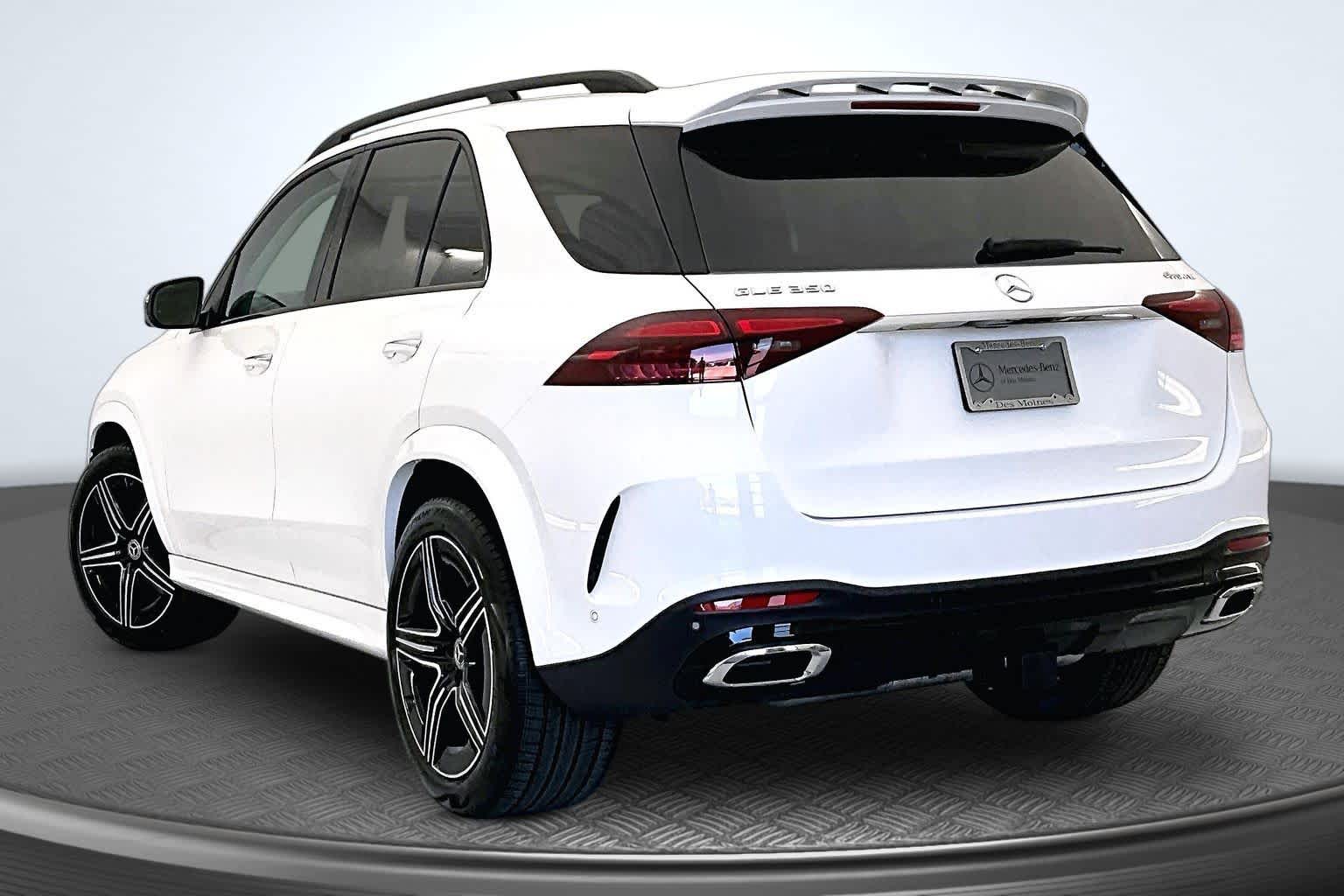 Thumbnail: 2026 Mercedes-Benz GLE - 4