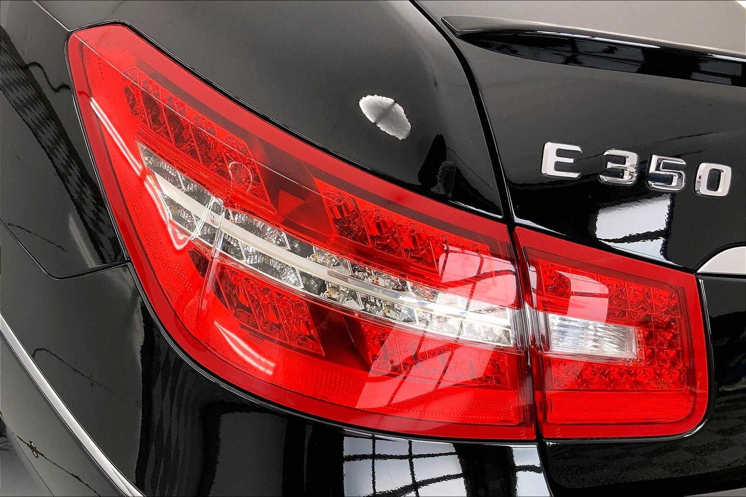 Thumbnail: 2013 Mercedes-Benz E-Class - 24