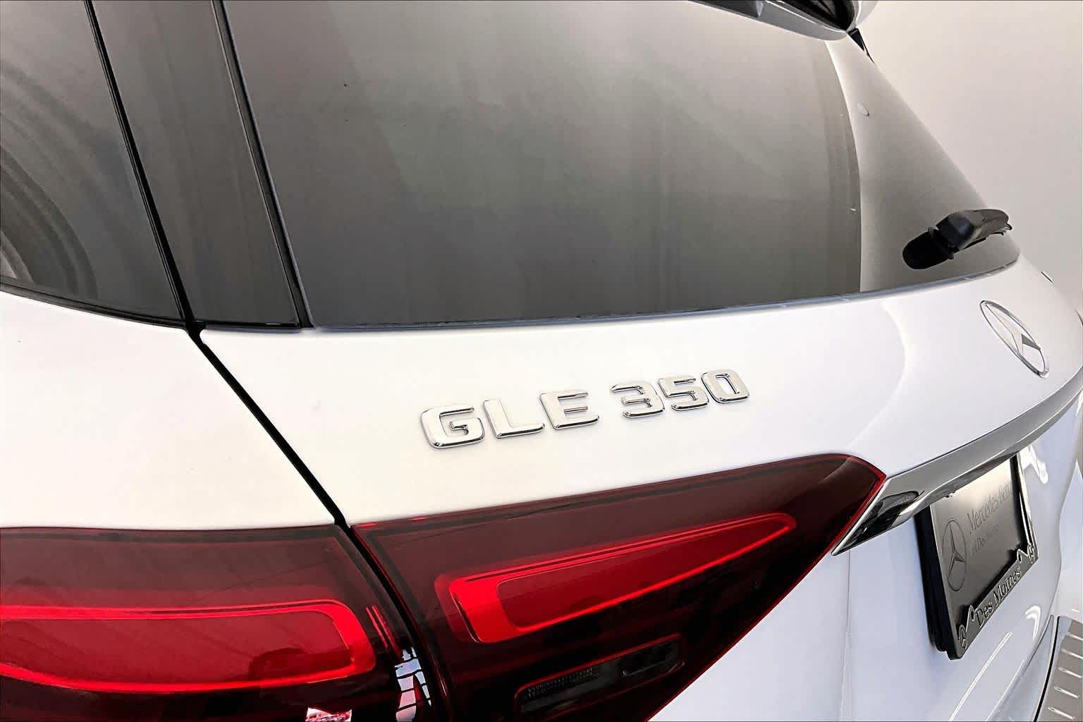 Thumbnail: 2026 Mercedes-Benz GLE - 7
