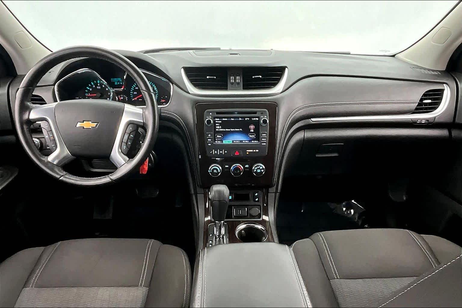 Thumbnail: 2016 Chevrolet Traverse - 10