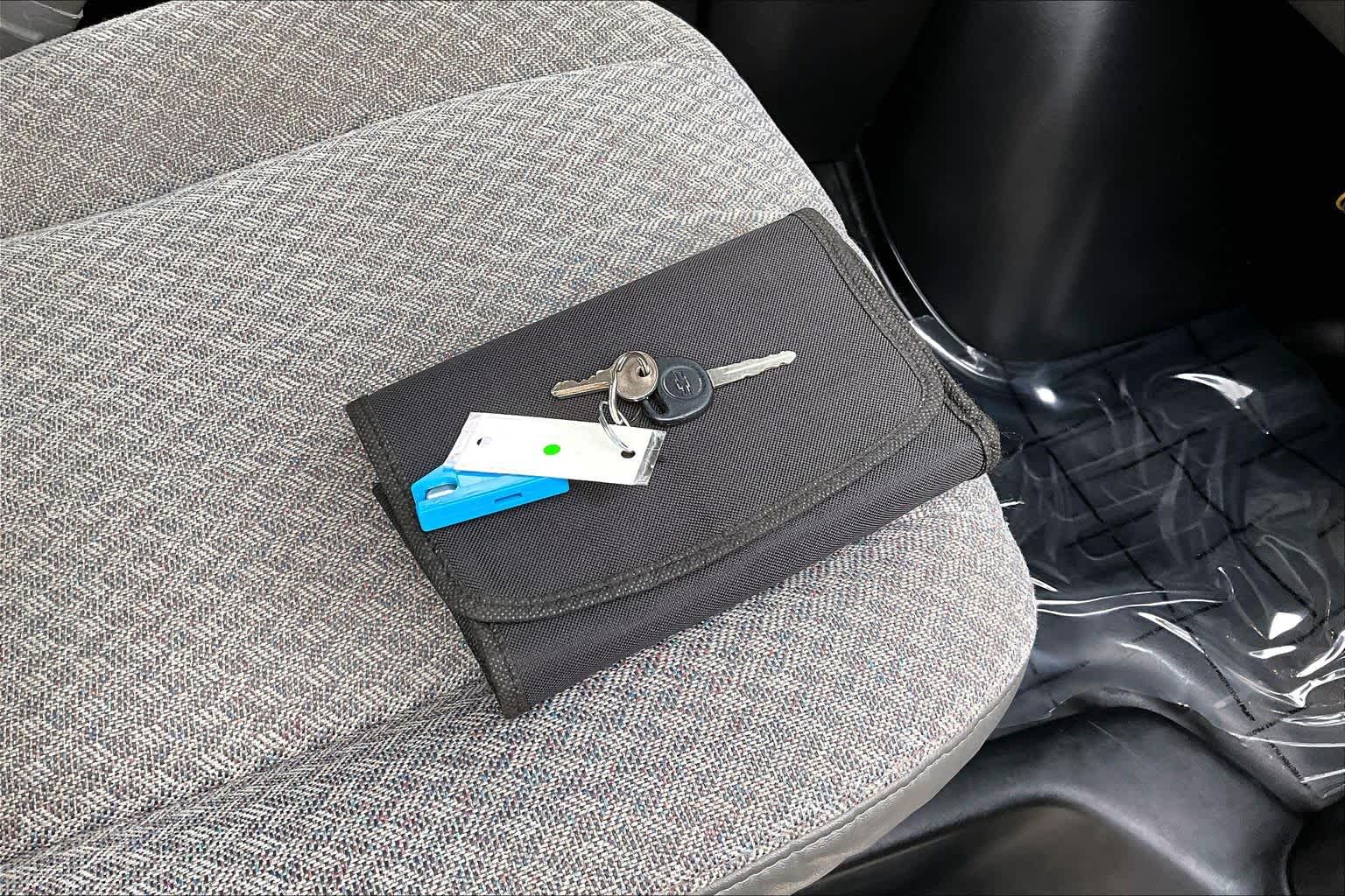 Thumbnail: 2007 Chevrolet Express - 16