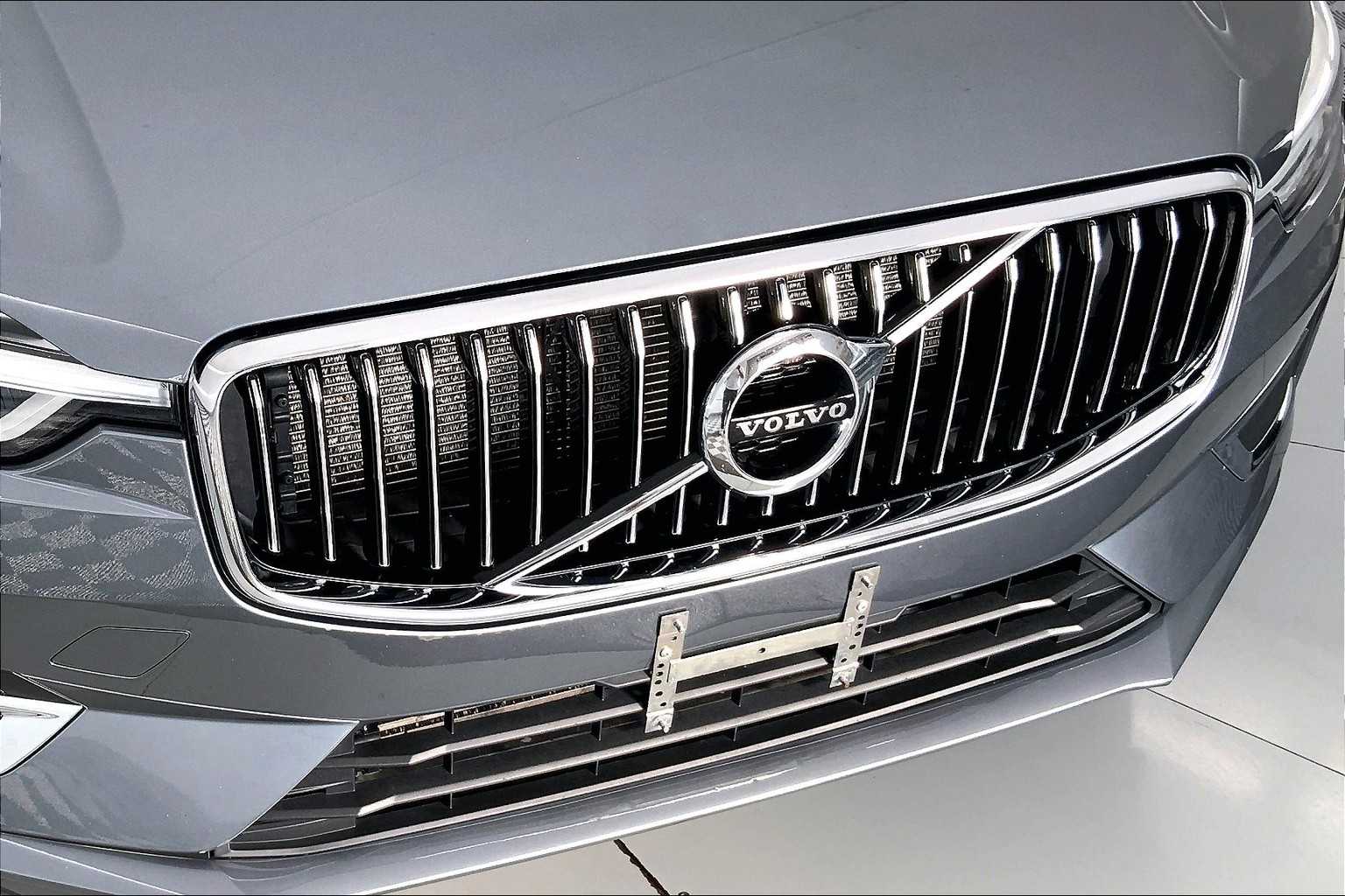 Thumbnail: 2018 Volvo XC60 - 26