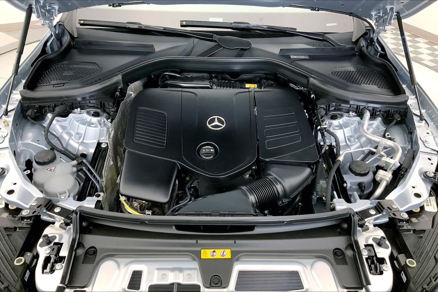 Thumbnail: 2025 Mercedes-Benz GLC - 9