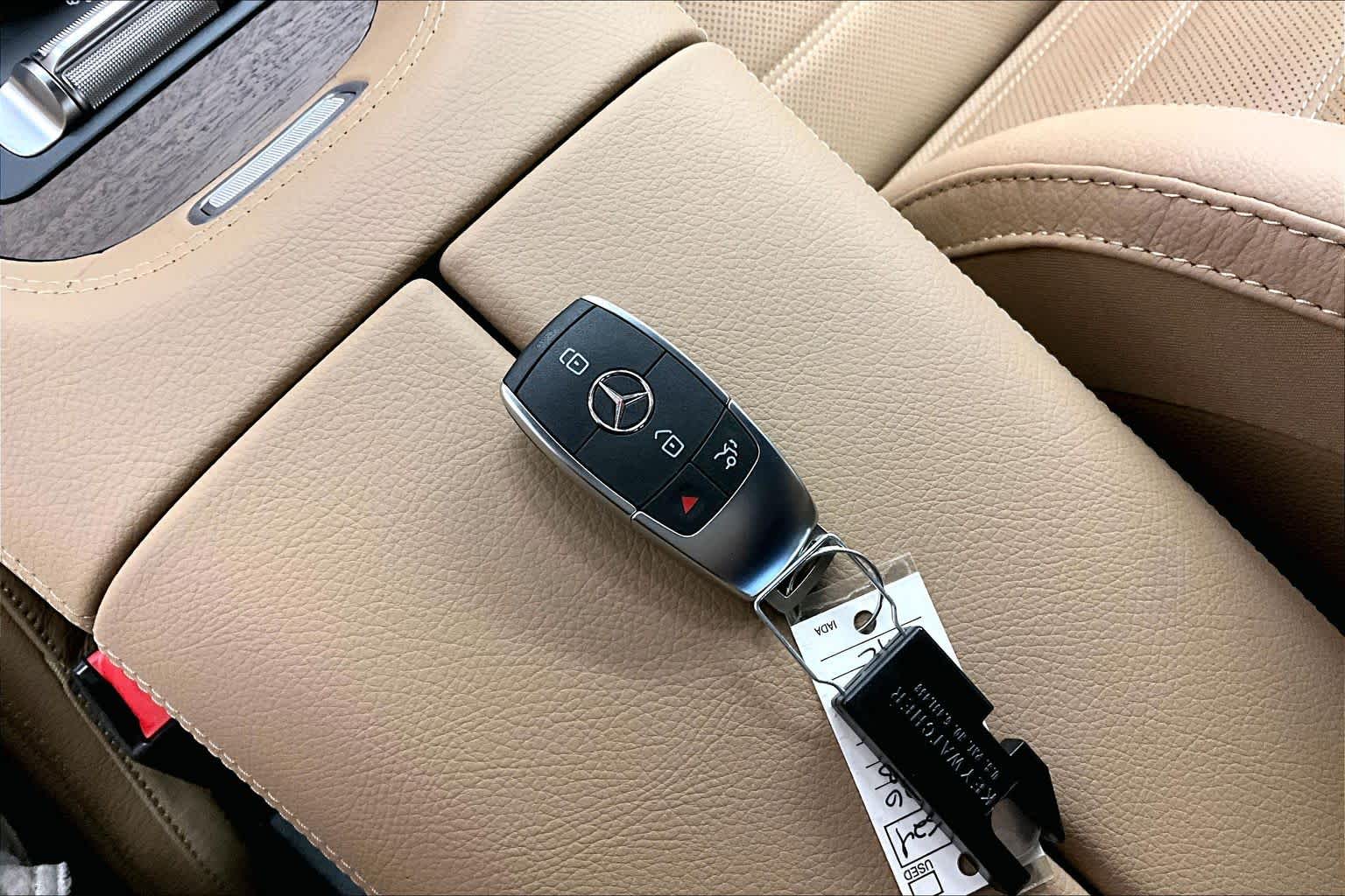 Thumbnail: 2026 Mercedes-Benz GLE - 20