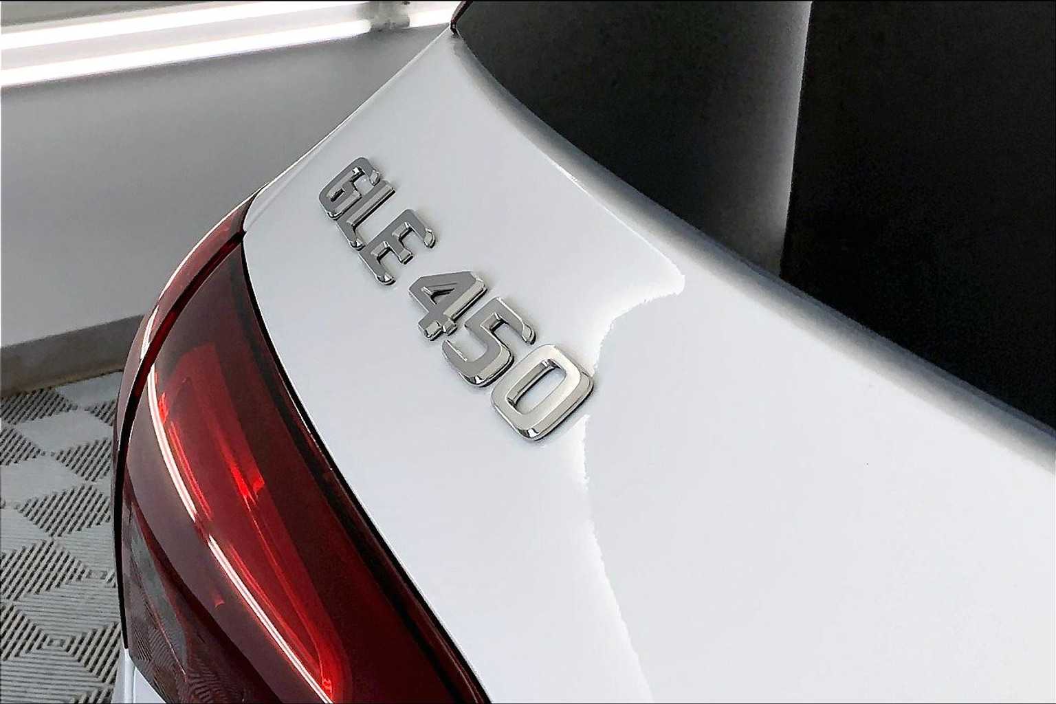 Thumbnail: 2026 Mercedes-Benz GLE - 7