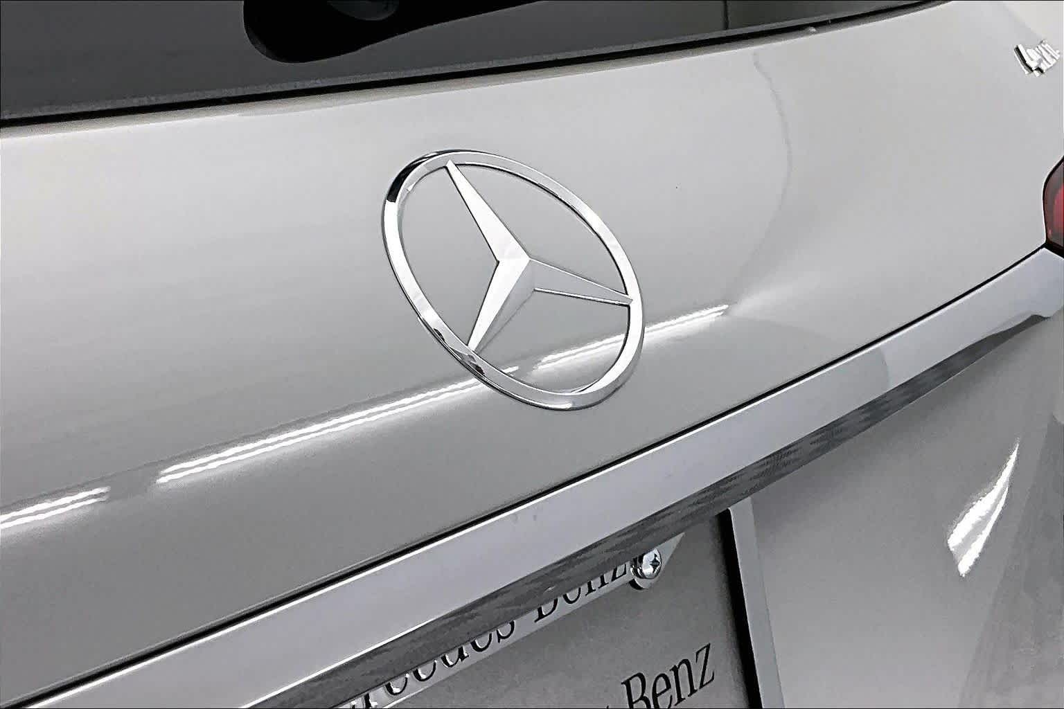 Thumbnail: 2026 Mercedes-Benz GLE - 22
