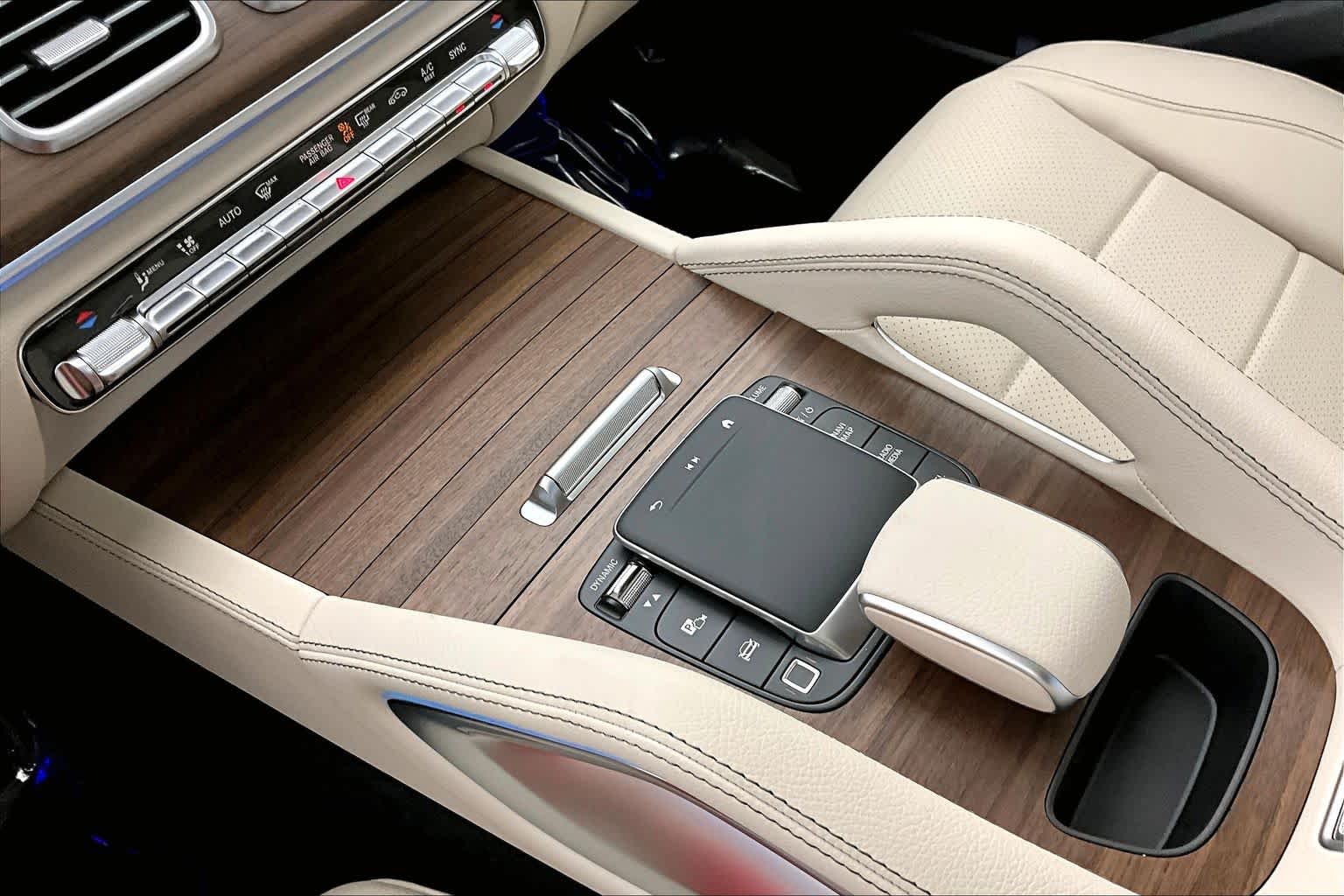 Thumbnail: 2026 Mercedes-Benz GLE - 17