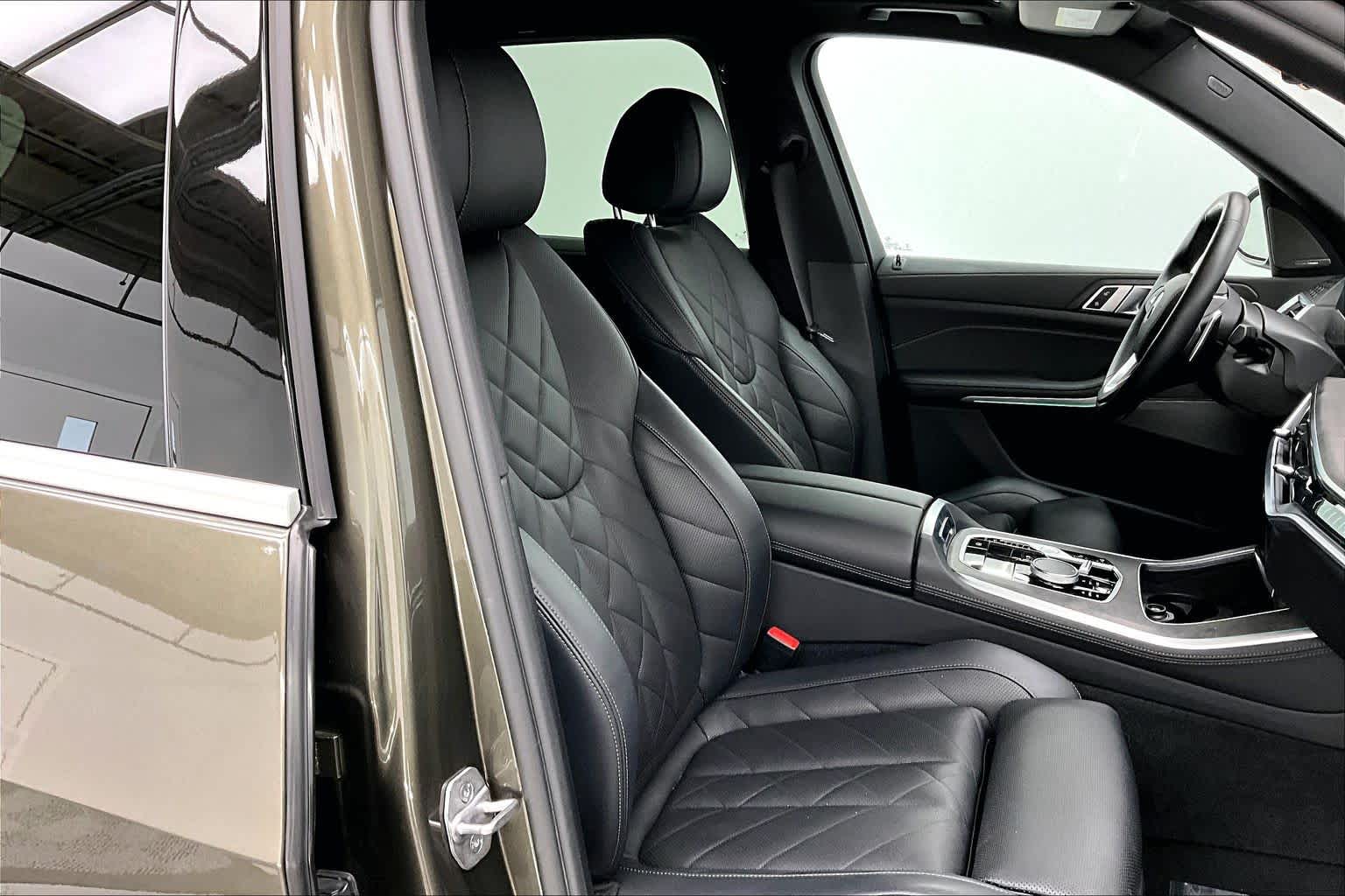 Thumbnail: 2024 BMW X5 - 14