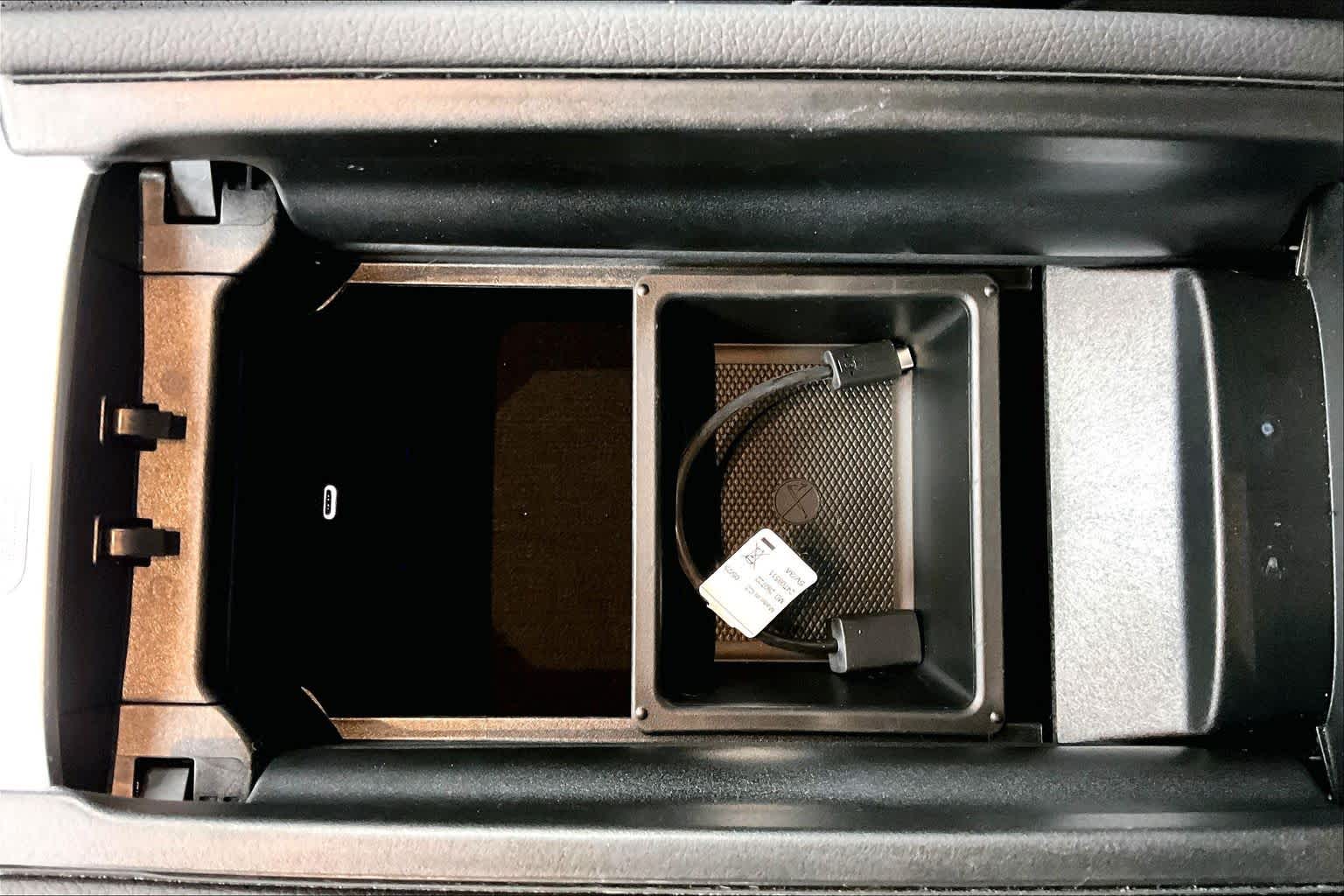 Thumbnail: 2025 Mercedes-Benz GLC - 28