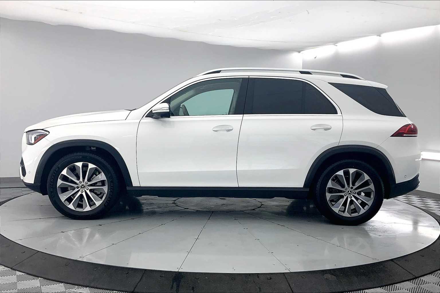 Thumbnail: 2021 Mercedes-Benz GLE - 3