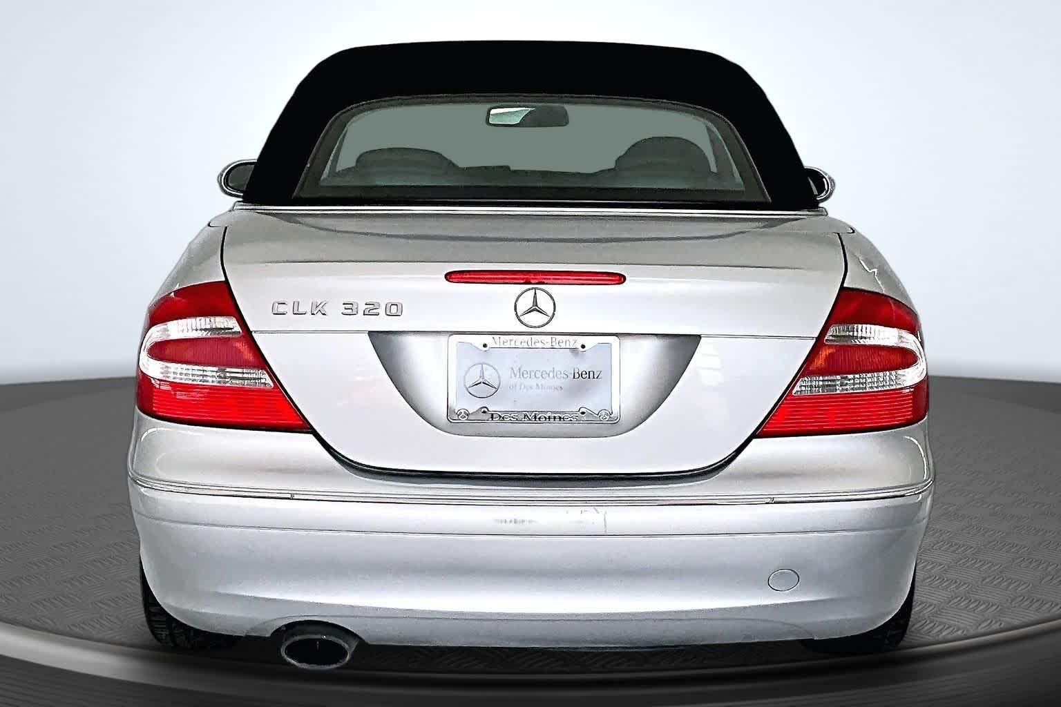 Thumbnail: 2005 Mercedes-Benz CLK - 5