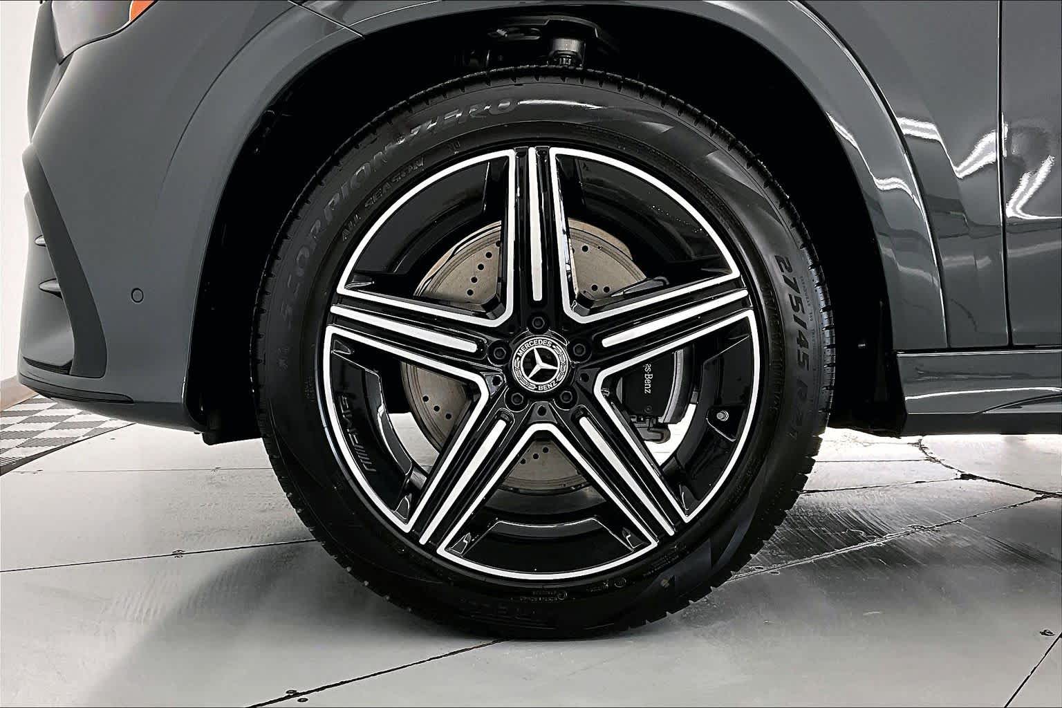 Thumbnail: 2026 Mercedes-Benz GLE - 8