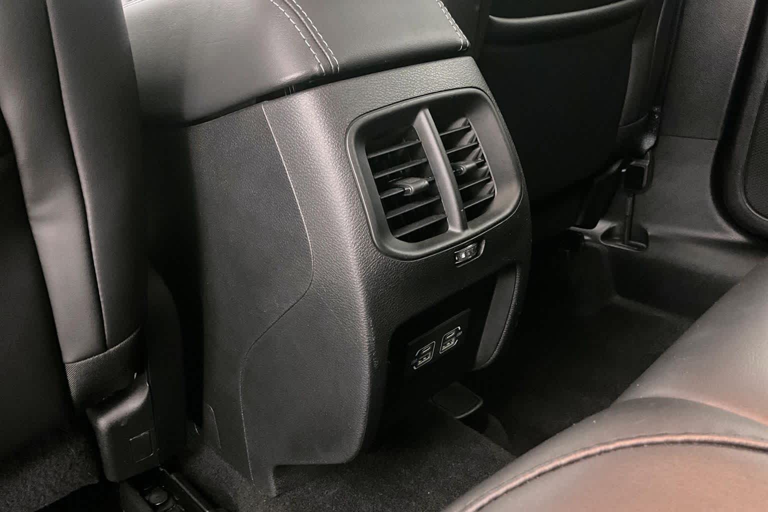 Thumbnail: 2021 Jeep Cherokee - 27