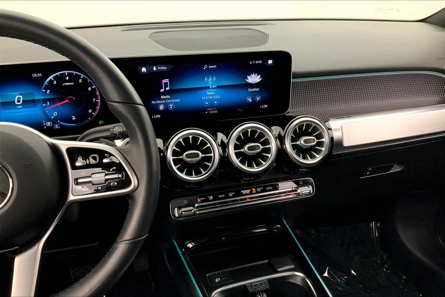 Thumbnail: 2020 Mercedes-Benz GLB - 16