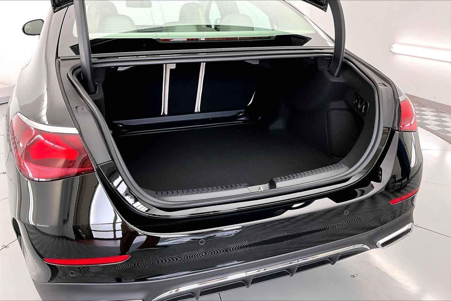 Thumbnail: 2026 Mercedes-Benz E-Class - 19