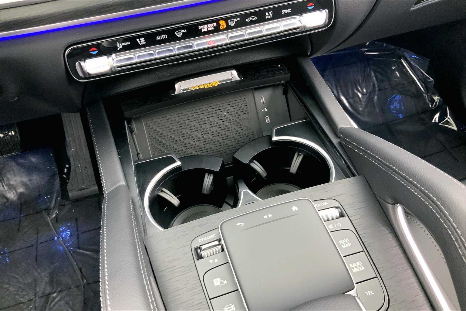 Thumbnail: 2025 Mercedes-Benz GLE - 23