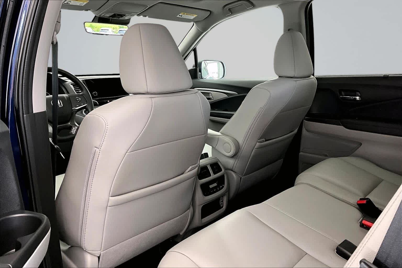 Thumbnail: 2020 Honda Pilot - 12