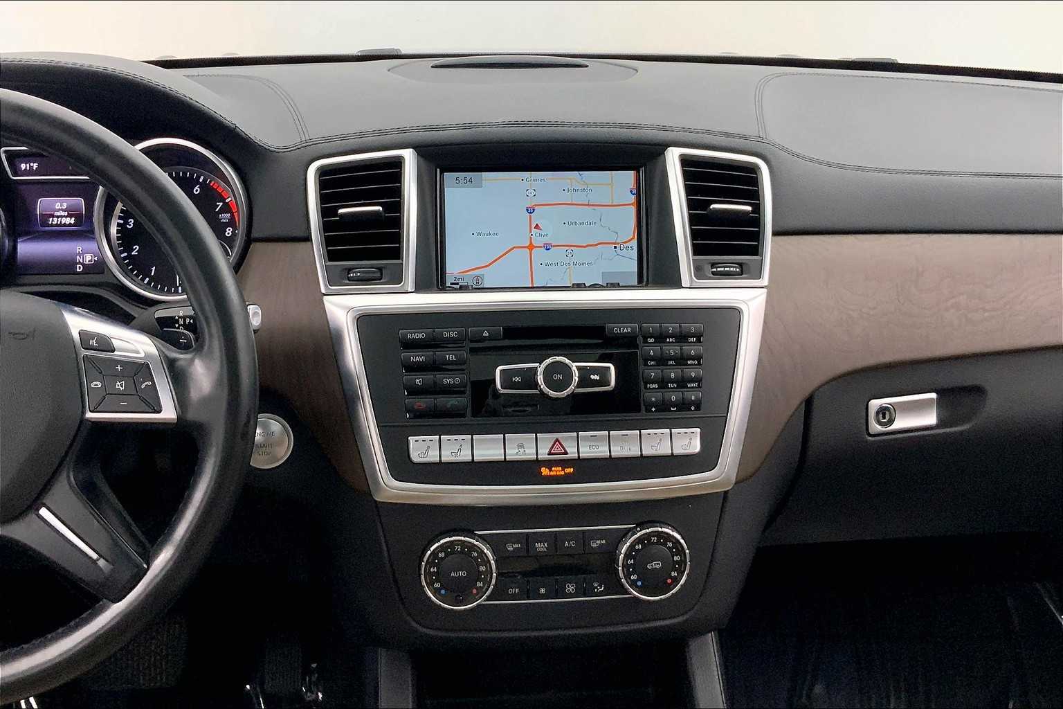 Thumbnail: 2016 Mercedes-Benz GL-Class - 16