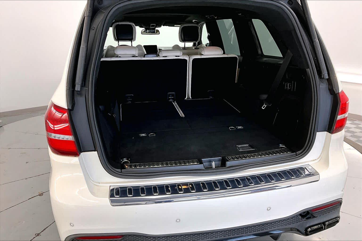 Thumbnail: 2018 Mercedes-Benz GL-Class - 19