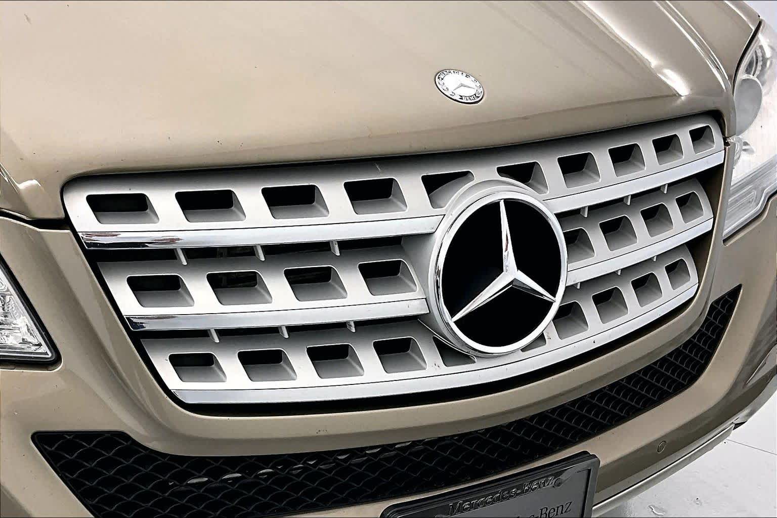 Thumbnail: 2009 Mercedes-Benz M-Class - 26