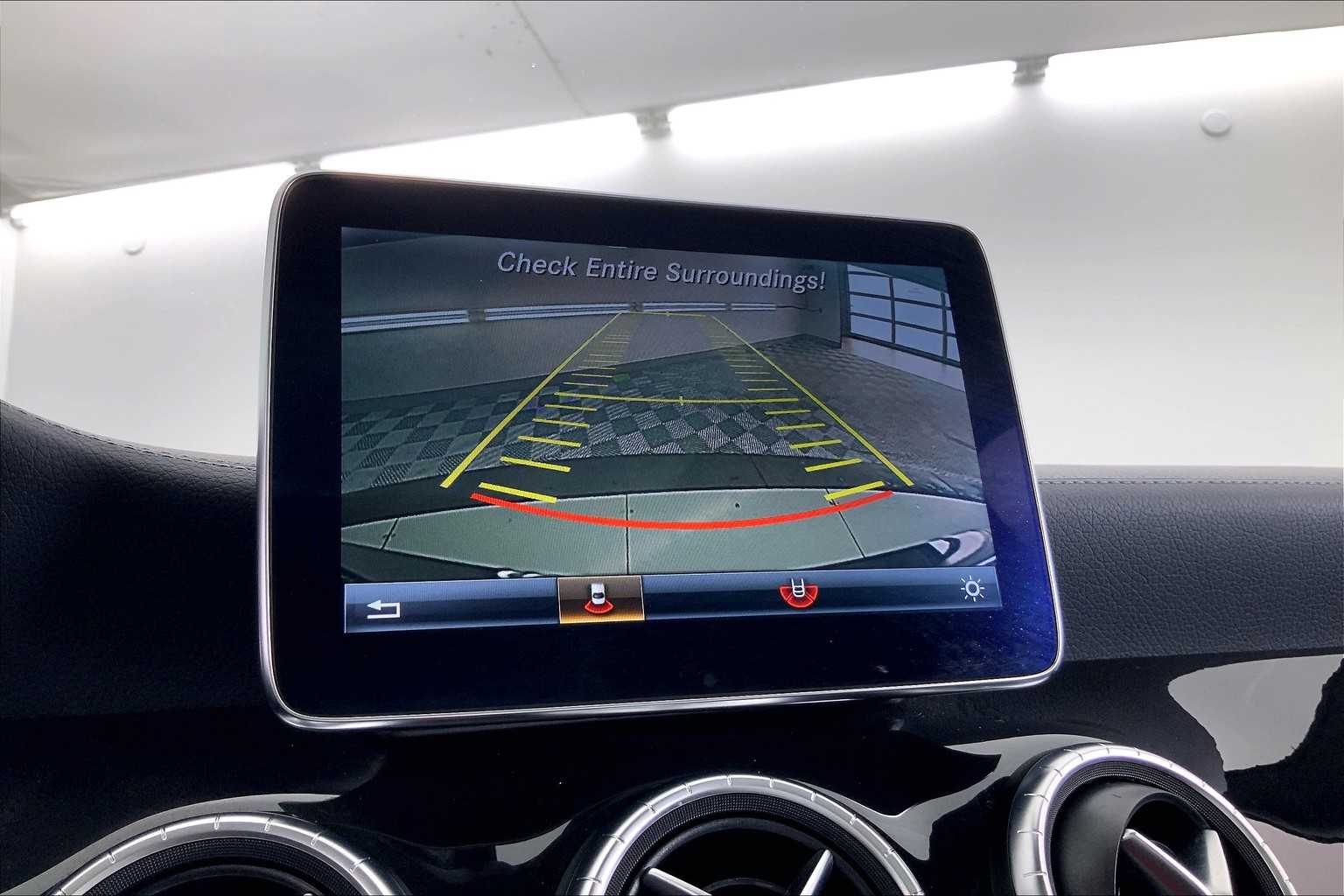 Thumbnail: 2015 Mercedes-Benz CLA - 21