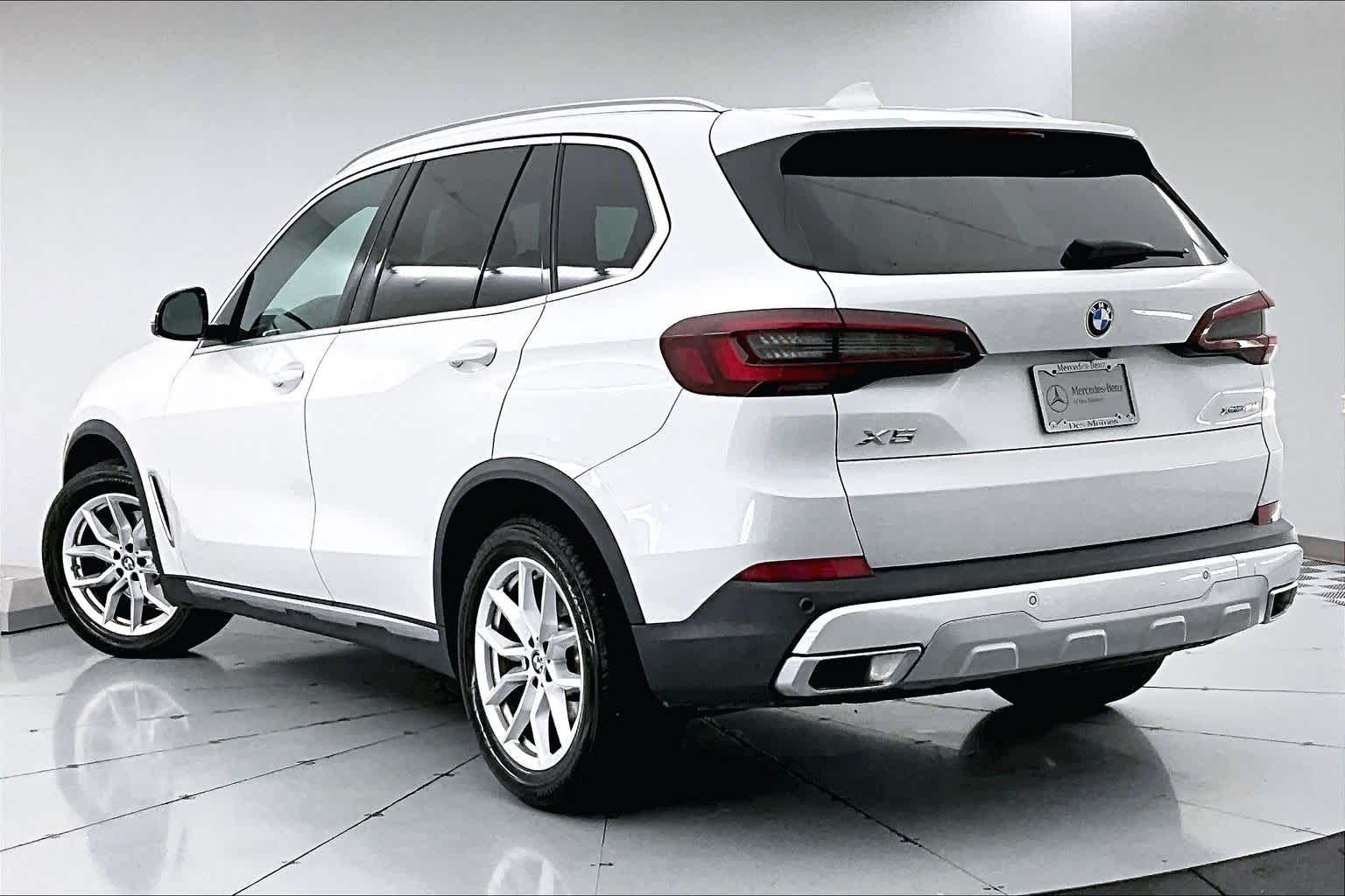 Thumbnail: 2022 BMW X5 - 4