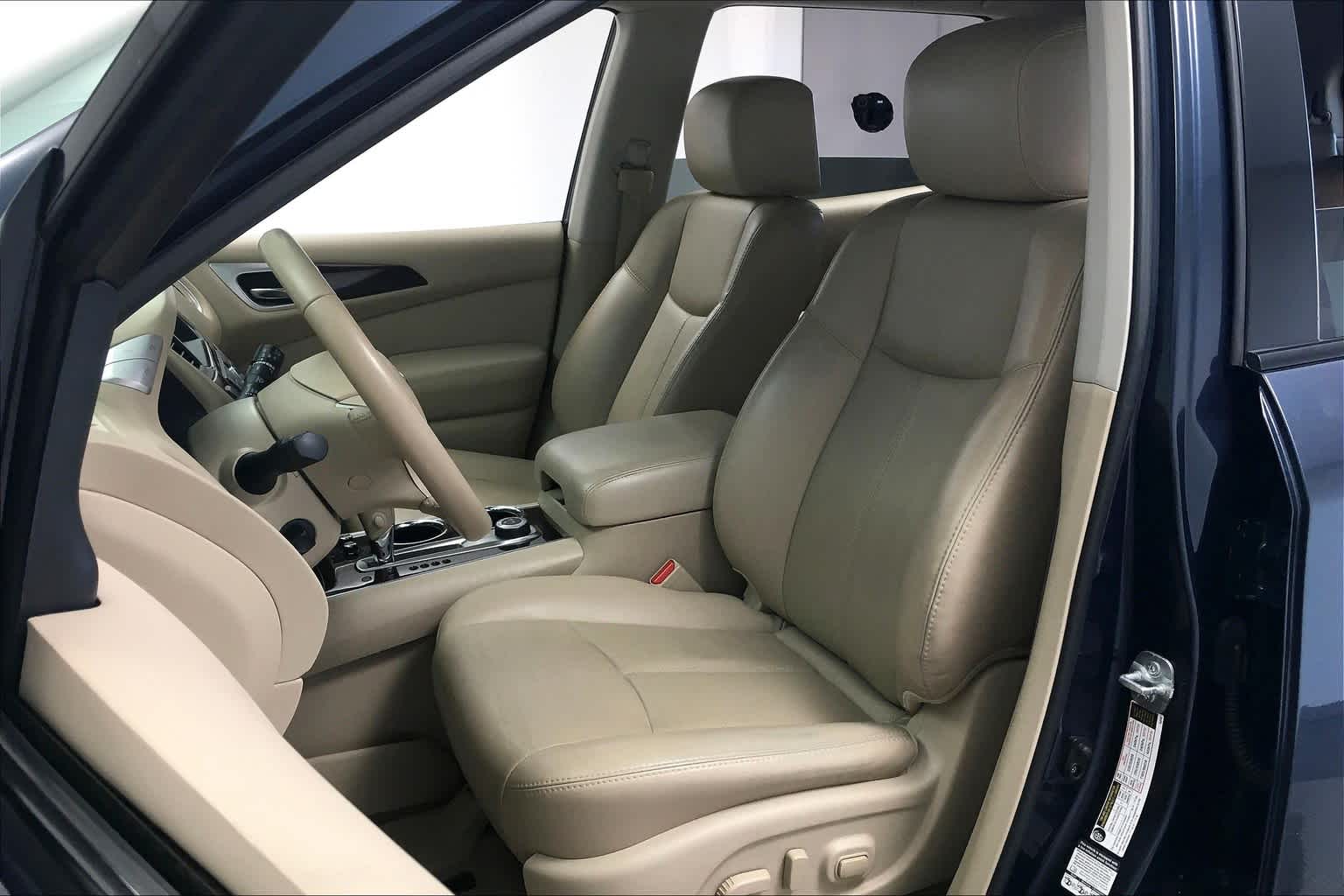 Thumbnail: 2014 Nissan Pathfinder - 23