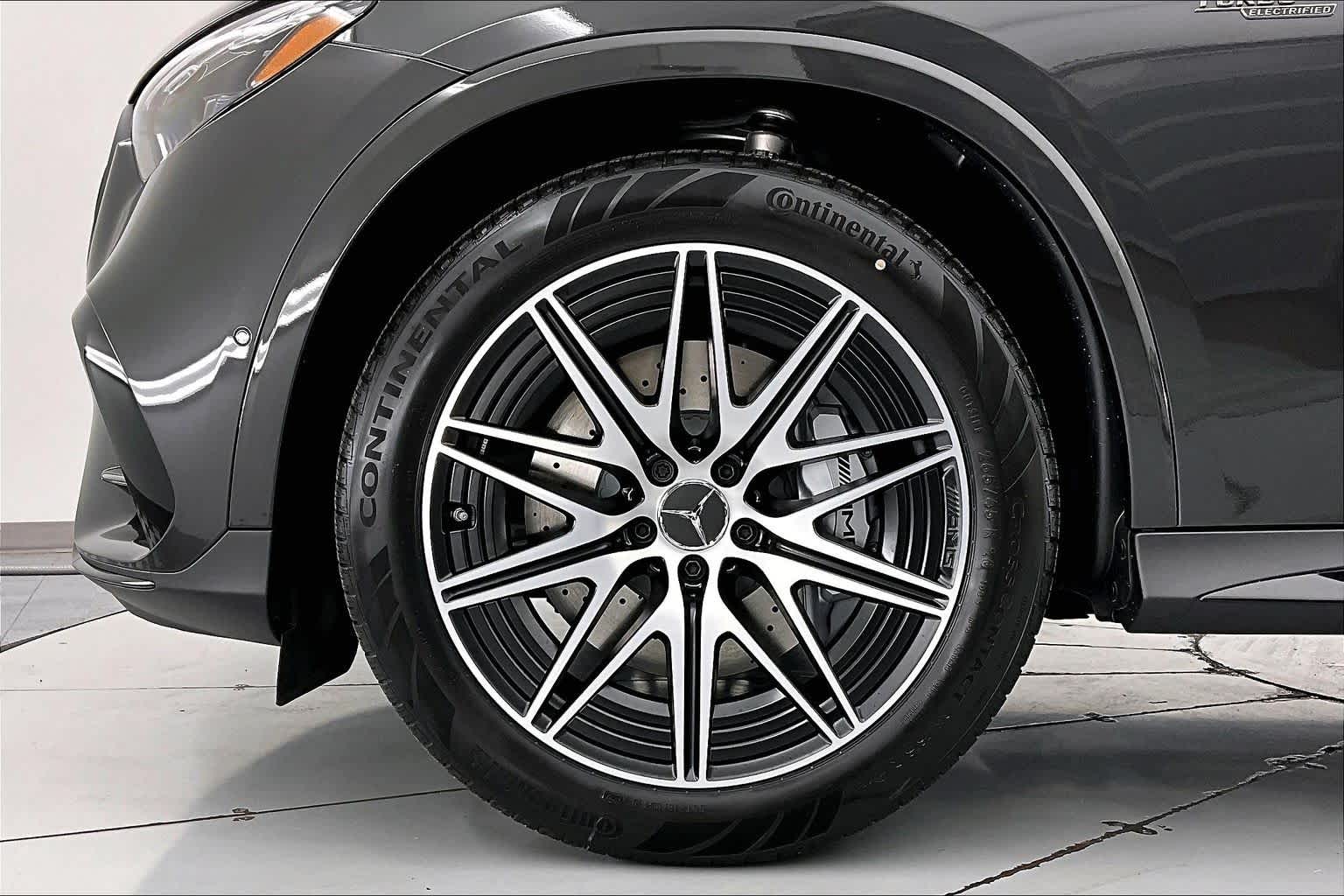 Thumbnail: 2026 Mercedes-Benz GLC - 8